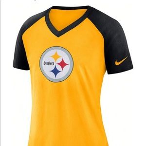 NWT - Nike officially licensed Pittsburgh Steelers shirt. 
Women’s L.